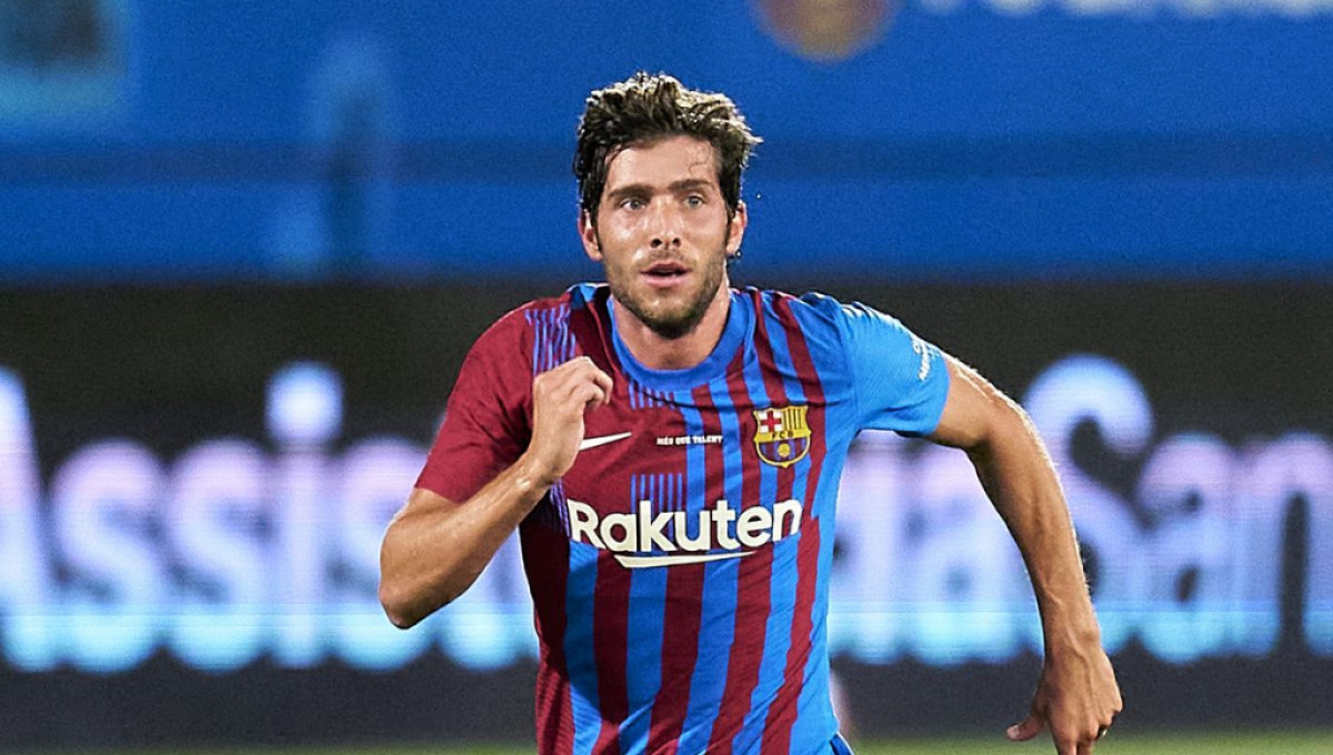 Arsenal are claimed to be leading the race to sign Sergi Roberto from Barcelona - Bóng Đá